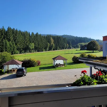 Waldblick Konukevi 3*