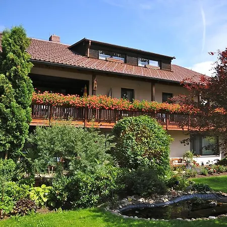 Waldblick Konukevi